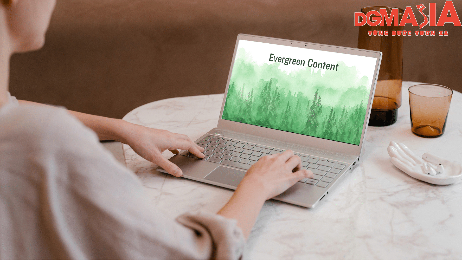Evergreen Content là dạng nội dung không bao giờ bị lỗi thời về kiến thức Evergreen Content là dạng nội dung không bao giờ bị lỗi thời về kiến thức